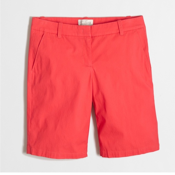 Khakis by GAP Boyfriend Roll-up Shorts - Picture 1 of 10